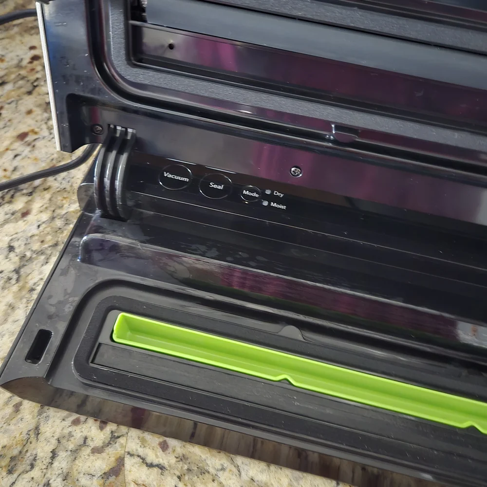 FoodSaver PowerVac Compact Vacuum Sealing Machine VS0150 - Picture 6 of 7